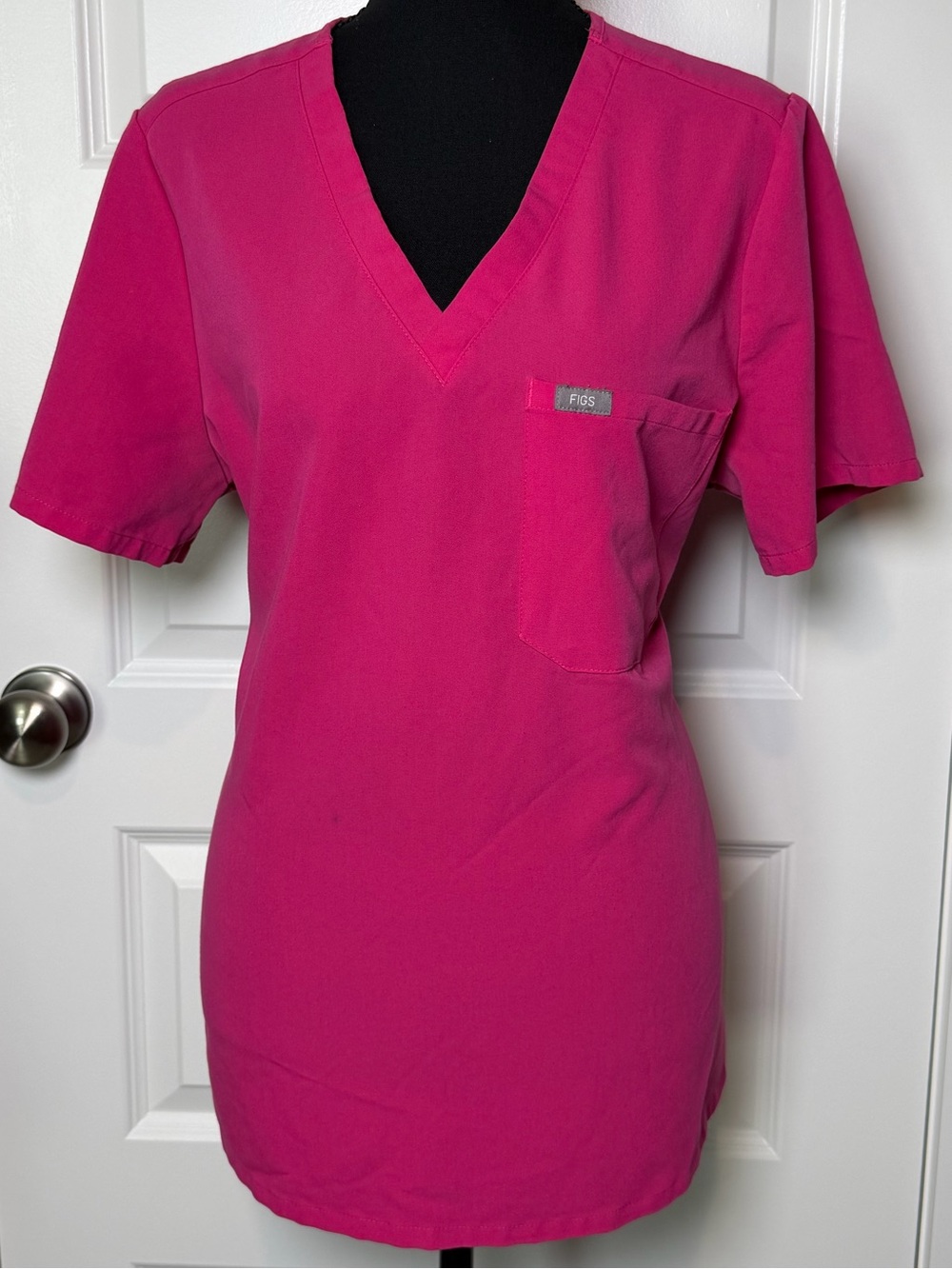 FIGS Catarina Scrub Top Large Hot Pink One Pocket FIONx FW1000